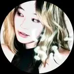 Helen’s Instagram profile photo
